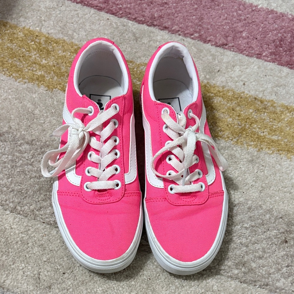 Vans Vibrant Pink Canvas